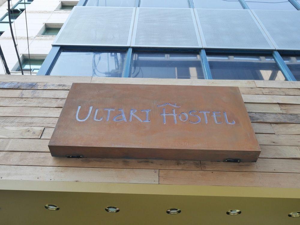 Sinchon Sisters Hostel Сеул Екстер'єр фото